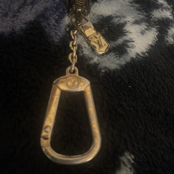 EUC vintage Louis Vuitton keychain - Picture 14 of 15